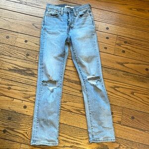 Levi’s Wedgie Straight 24